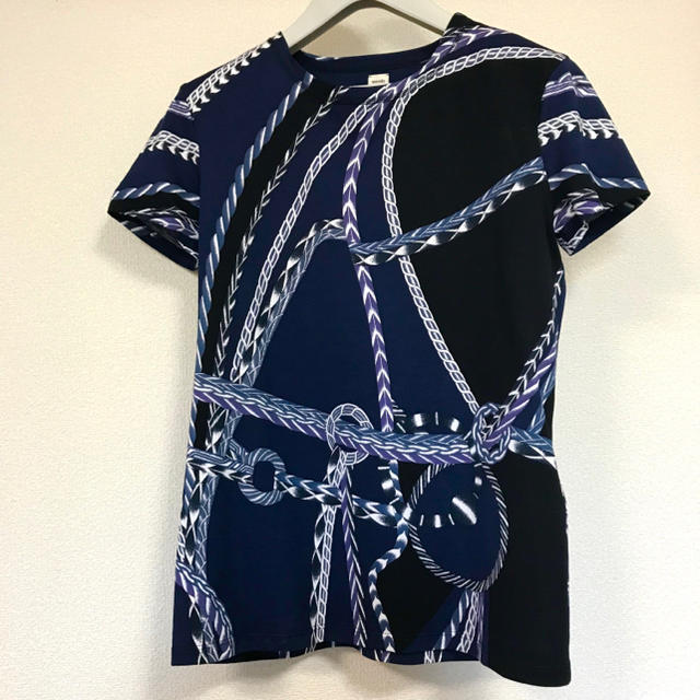 Hermes(エルメス)の新品未使用 エルメス 2018年春夏 コットンTシャツ Robe du soir レディースのトップス(Tシャツ(半袖/袖なし))の商品写真