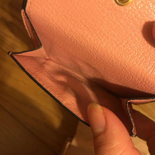 miumiu(ミュウミュウ)のmiumiu ミニ財布 レディースのファッション小物(財布)の商品写真