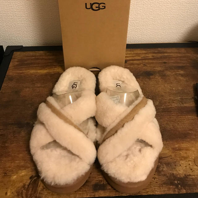 UGG(アグ)の★専用です★ レディースの靴/シューズ(ビーチサンダル)の商品写真