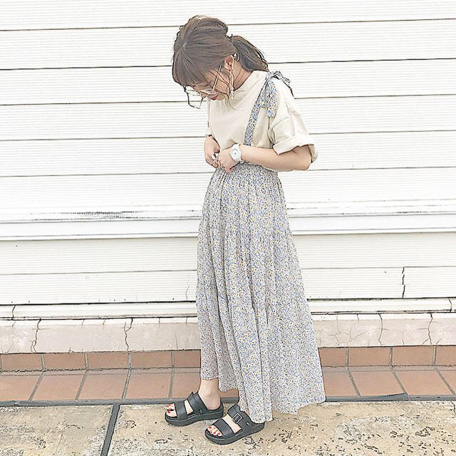 RETRO GIRL(レトロガール)のRETRO GIRL 花柄SK レディースのスカート(ロングスカート)の商品写真