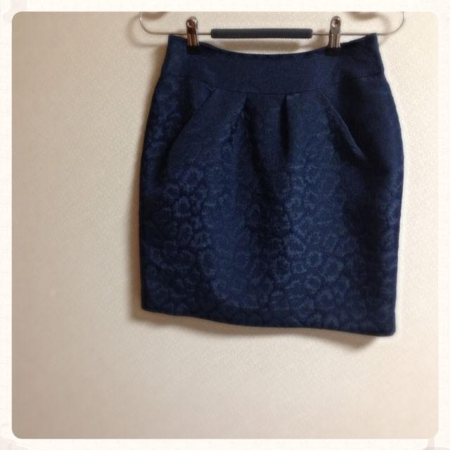 URBAN RESEARCH ROSSO(アーバンリサーチロッソ)のロッソ♡コクーンスカート レディースのスカート(ひざ丈スカート)の商品写真