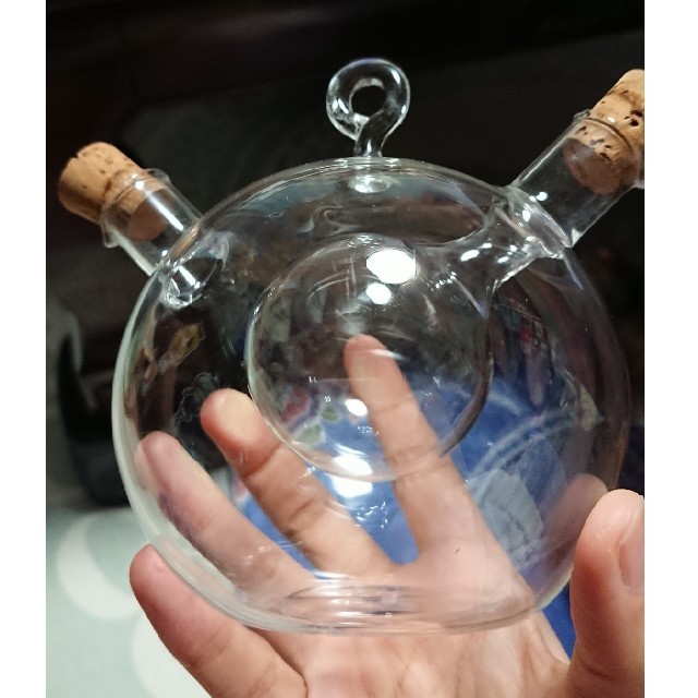 ガラス細工★不思議な形のボトル