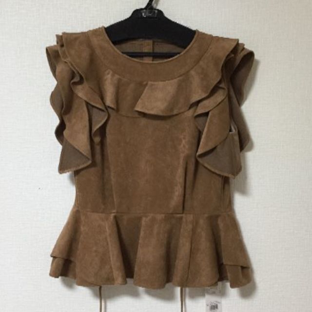 SNIDEL - 【新品タグ付き】snidel スナイデル　フリルプリーツブラウス（ブラウン）