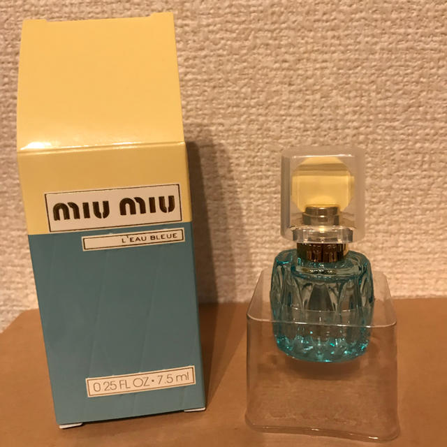 miumiu - miumiu ローブルー オードパルファム 7.5ml ミュウミュウ 香水の通販 by およ's shop｜ミュウミュウならラクマ