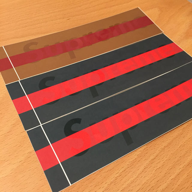 supreme supreme gucci グッチ box logo ボックスロゴ ステッカー の