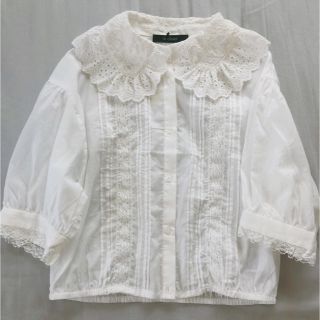 ダブルクローゼット(w closet)の新品 W closet フリルブラウス 白(シャツ/ブラウス(長袖/七分))