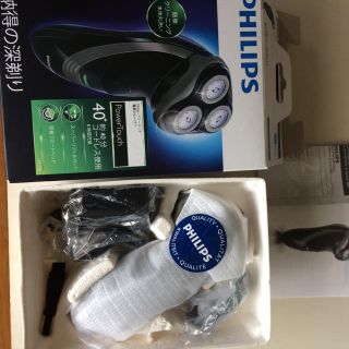 フィリップス(PHILIPS)のPHILIPS パワータッチ  電動シェーバー  PT725 新品(メンズシェーバー)