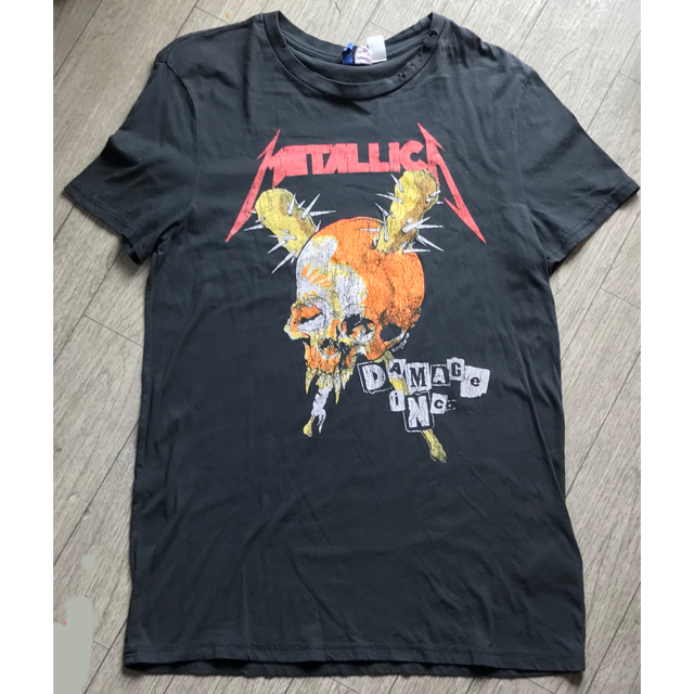 H&M(エイチアンドエム)のメタリカ   バンドTシャツ メンズのトップス(Tシャツ/カットソー(半袖/袖なし))の商品写真