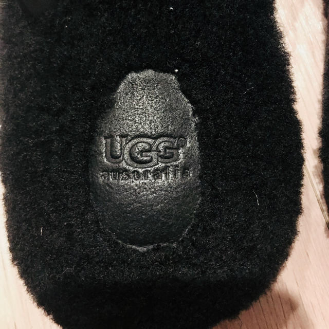 UGG(アグ)のUGG ビーチサンダル 夏にぴったり メンズの靴/シューズ(ビーチサンダル)の商品写真