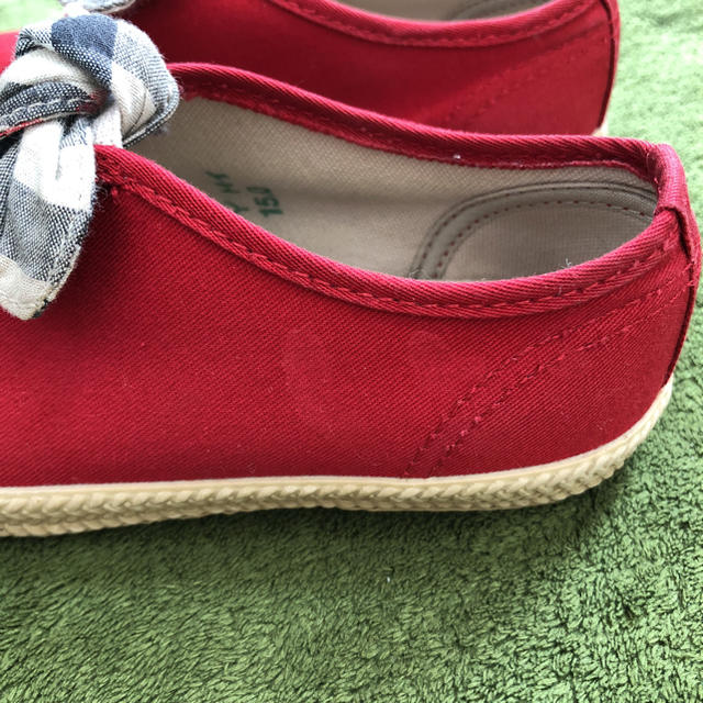 BURBERRY(バーバリー)のバーバリー 赤 15センチ キッズ/ベビー/マタニティのキッズ靴/シューズ(15cm~)(スニーカー)の商品写真