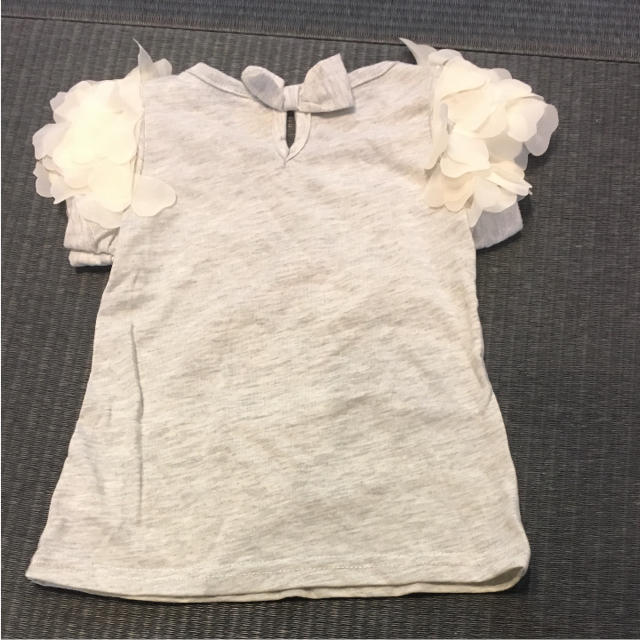 しまむら(シマムラ)のTシャツ90サイズ 女の子 キッズ/ベビー/マタニティのキッズ服女の子用(90cm~)(Tシャツ/カットソー)の商品写真