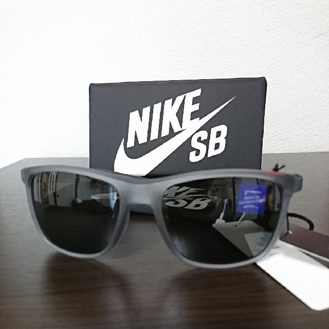 NIKE(ナイキ)の【NIKE SB】ナイキSB サングラス メンズのファッション小物(サングラス/メガネ)の商品写真