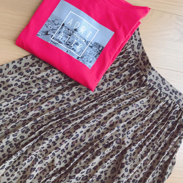 GU(ジーユー)のヒョウ柄プリーツスカート レディースのスカート(ロングスカート)の商品写真