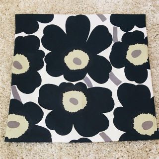 マリメッコ(marimekko)の美品！【マリメッコ】クッションカバー(クッションカバー)