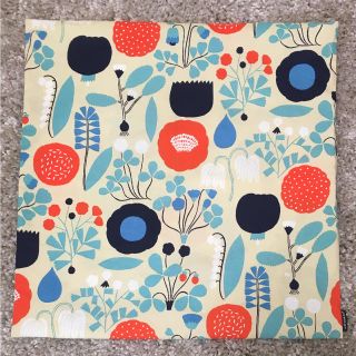 マリメッコ(marimekko)の美品！【マリメッコ】クッションカバー(クッションカバー)