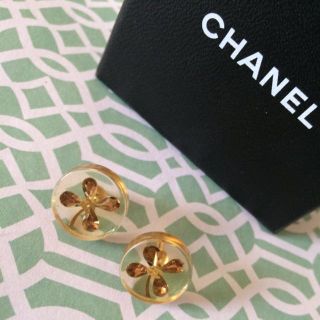 シャネル(CHANEL)の♣︎CHANEL クローバーピアス♣︎(ピアス)