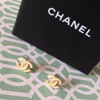 シャネル(CHANEL)の♣︎CHANELプチピアス♣︎(ピアス)