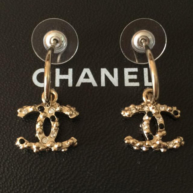 CHANEL(シャネル)の♠︎CHANELストーンピアス♠︎ レディースのアクセサリー(ピアス)の商品写真