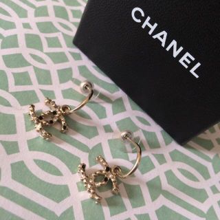 シャネル(CHANEL)の♠︎CHANELストーンピアス♠︎(ピアス)