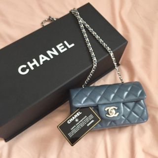 CHANEL チェーンバッグ 斜めがけ babyマトラッセ 水色 ブルー 美品