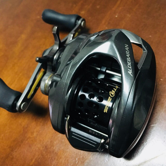 SHIMANO(シマノ)のyucco.様専用 シマノ アルデバラン16 BFS XG【LeftHandle スポーツ/アウトドアのフィッシング(リール)の商品写真