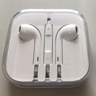 アイフォーン(iPhone)のiPhone 純正イヤホン Apple EarPods(ヘッドフォン/イヤフォン)