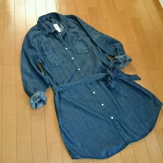 ギャップ(GAP)のGap デニムワンピ L 新品タグつき(ひざ丈ワンピース)