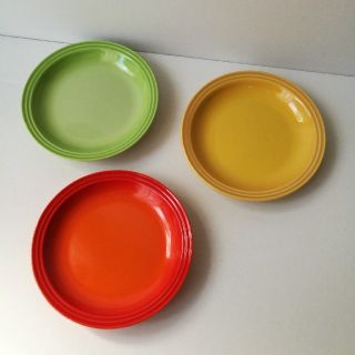 ルクルーゼ(LE CREUSET)の【美品】ル・クルーゼ　ラウンドプレート15cm 3色セット(食器)