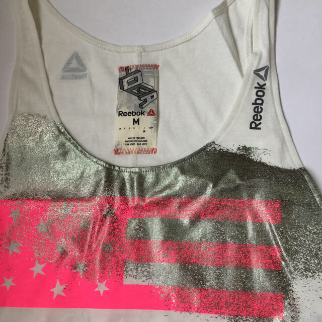 Reebok(リーボック)の新品リーボックタンクレディースMサイズ送料込600円 レディースのトップス(タンクトップ)の商品写真