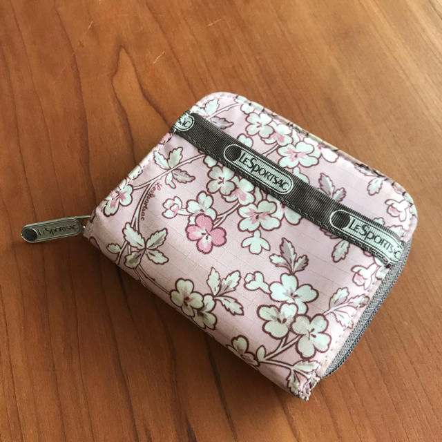 LeSportsac(レスポートサック)のレスポートサック 二つ折り財布 レディースのファッション小物(財布)の商品写真