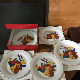 ミキハウス(mikihouse)のミキハウス  陶器お皿5枚セット新品箱付き(食器)
