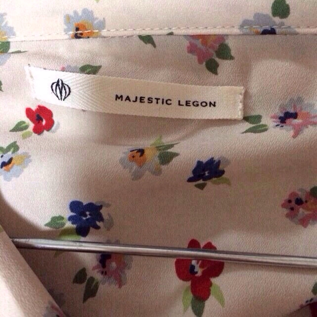 MAJESTIC LEGON(マジェスティックレゴン)の花柄ワンピース レディースのワンピース(ミニワンピース)の商品写真