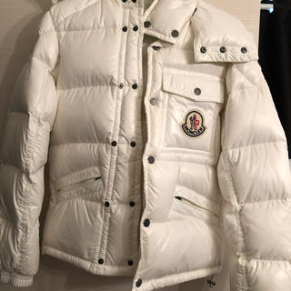 モンクレール(MONCLER)のＭＯＮＣＬＥＲ モンクレール Ｋ２ ＢＥＡＭＳ丸の内店限定色モデル (ダウンジャケット)