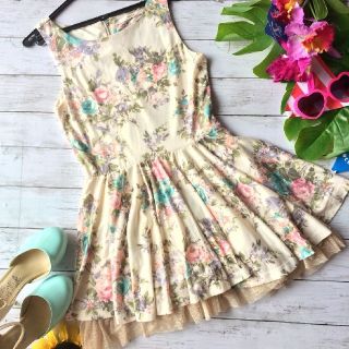 ダズリン(dazzlin)の美品！dazzlin☆チュールレースつき☆花柄薄手ワンピース(ミニワンピース)