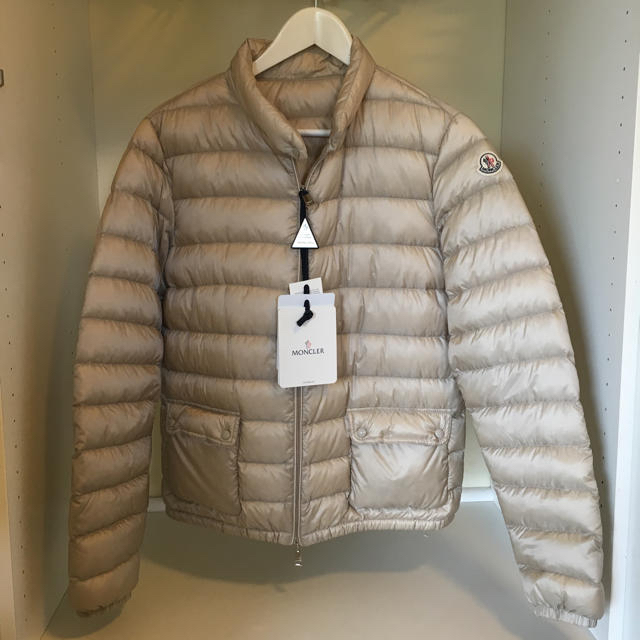 優れた品質 www.sanagustin.ac.id MONCLER MONCLER Acorusショート
