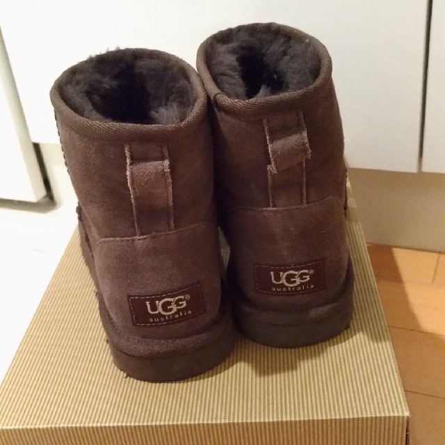 UGG CLASSIC MINI チョコレート