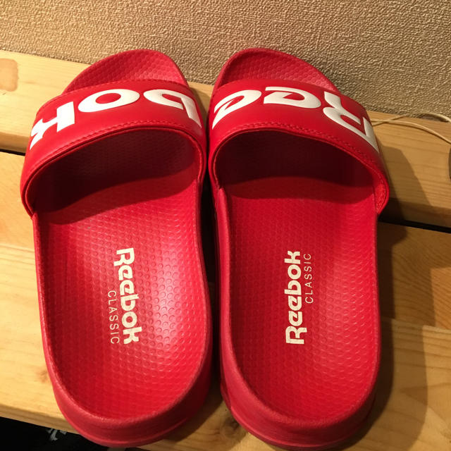 韓国限定 Reebok★シャワーサンダル