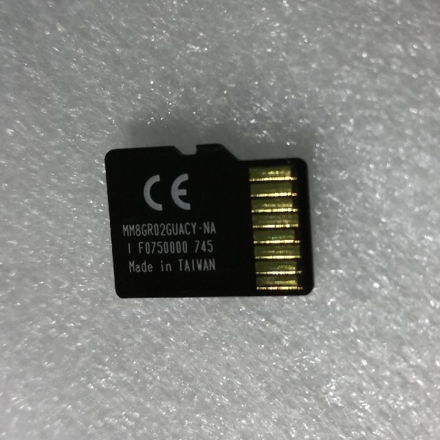 マイクロSDカード(2GB)1個 スマホ/家電/カメラのカメラ(コンパクトデジタルカメラ)の商品写真
