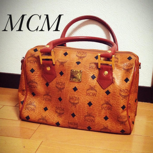 MCM(エムシーエム)のMCM★ハンドバッグ レディースのバッグ(ハンドバッグ)の商品写真