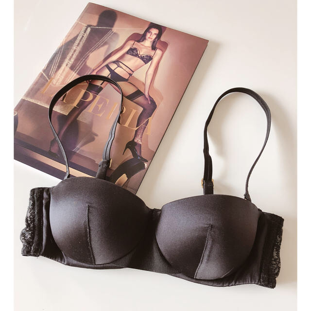 LA PERLA(ラペルラ)のラペルラ  ブラジャー  新品 1B レディースの下着/アンダーウェア(ブラ)の商品写真