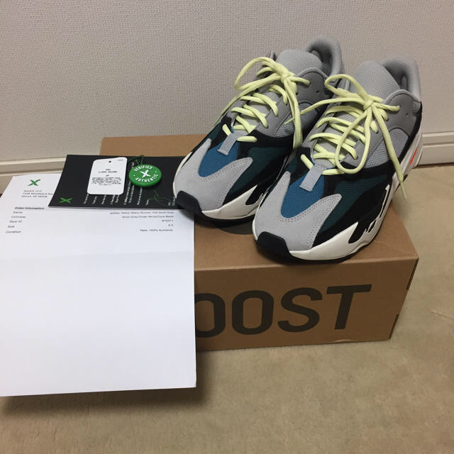 yeezy wave runner 700