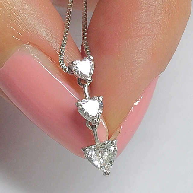 【SALE／37%OFF】 ダイヤモンド K18WG ハート プチネックレス  トリロジー ネックレス