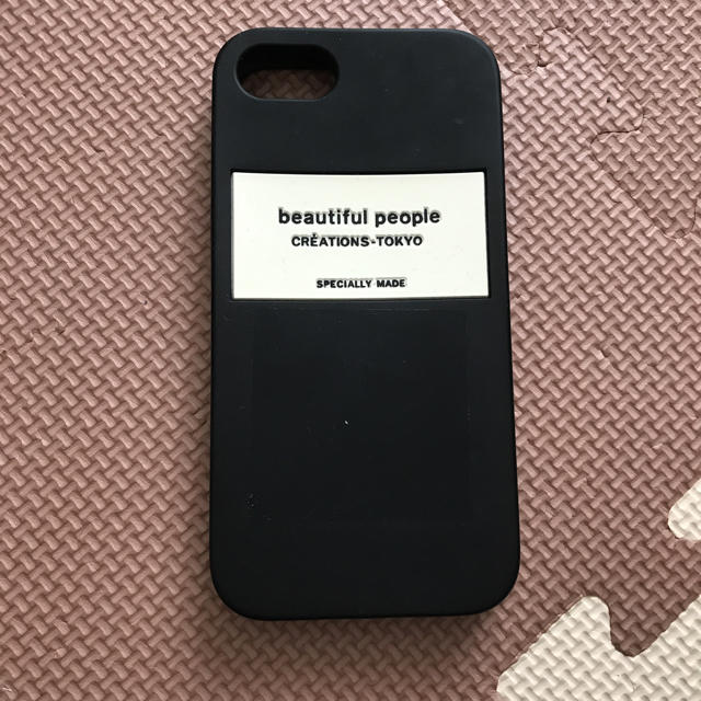 beautiful people(ビューティフルピープル)の2か月くらい使用 スマホ/家電/カメラのスマホアクセサリー(iPhoneケース)の商品写真