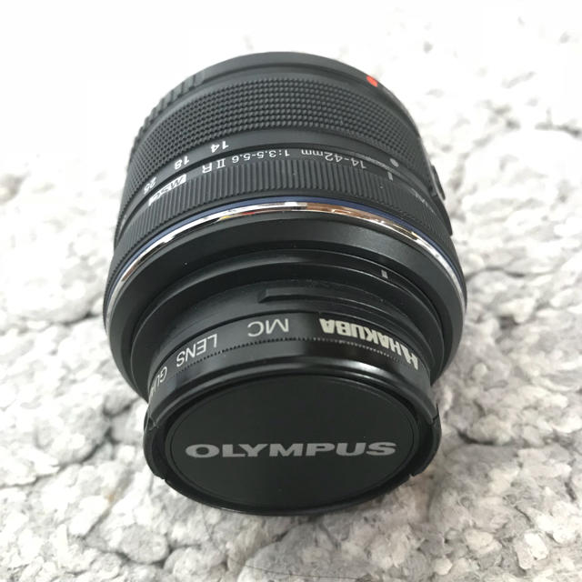 OLYMPUS(オリンパス)の【値下げ】OLYMPUS 14-42mm F3.5-5.6 II R スマホ/家電/カメラのカメラ(レンズ(ズーム))の商品写真