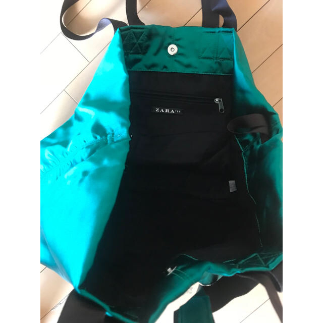 ZARA(ザラ)のザラ スポーティ バック レディースのバッグ(ショルダーバッグ)の商品写真