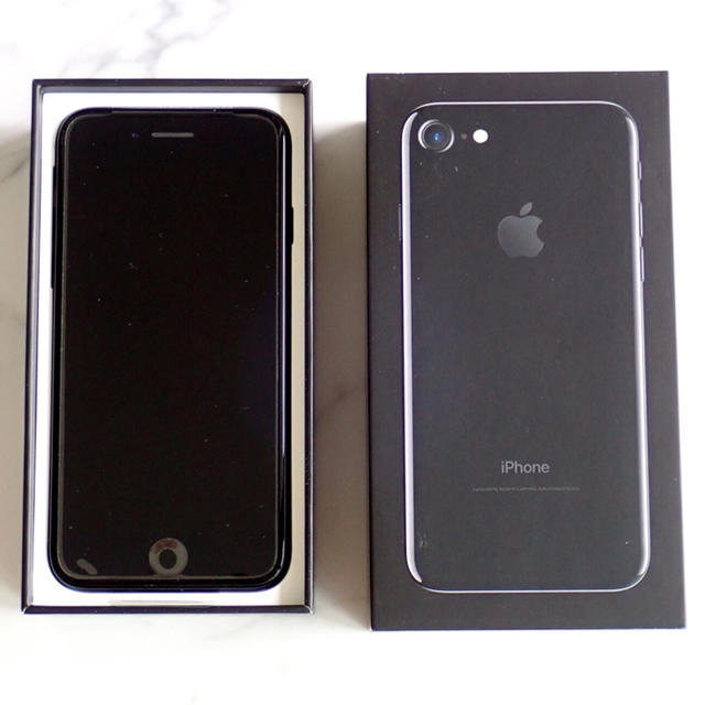 iPhone - 激安!新品未使用☆iPhone 7 Jet Black 128GB SIMフリーの