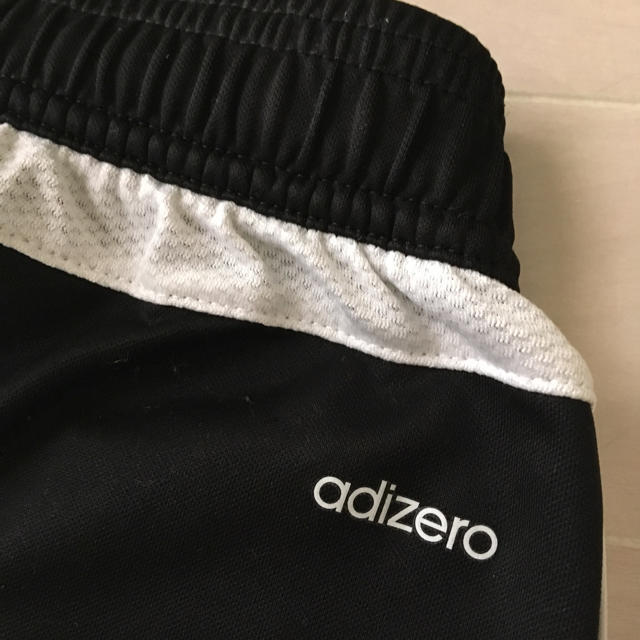 adidas(アディダス)の8月11日のみ。こあーちゃむ様専用】adidas ジュニア パンツ 【130】黒 キッズ/ベビー/マタニティのキッズ服男の子用(90cm~)(パンツ/スパッツ)の商品写真