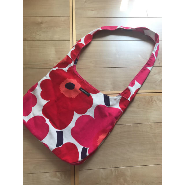 marimekko(マリメッコ)のマリメッコ ショルダーバック レディースのバッグ(ショルダーバッグ)の商品写真