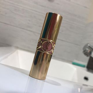 イヴサンローランボーテ(Yves Saint Laurent Beaute)のイヴ・サンローラン ルージュ ヴォリュプテ ♯02(口紅)