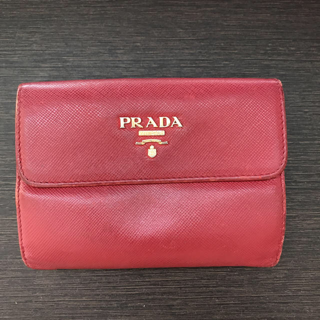 PRADA(プラダ)の♡二つ折り財布 レディースのファッション小物(財布)の商品写真